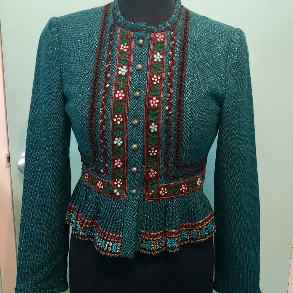 Gorgeous NANETTE LAPORE Jacket Size 4